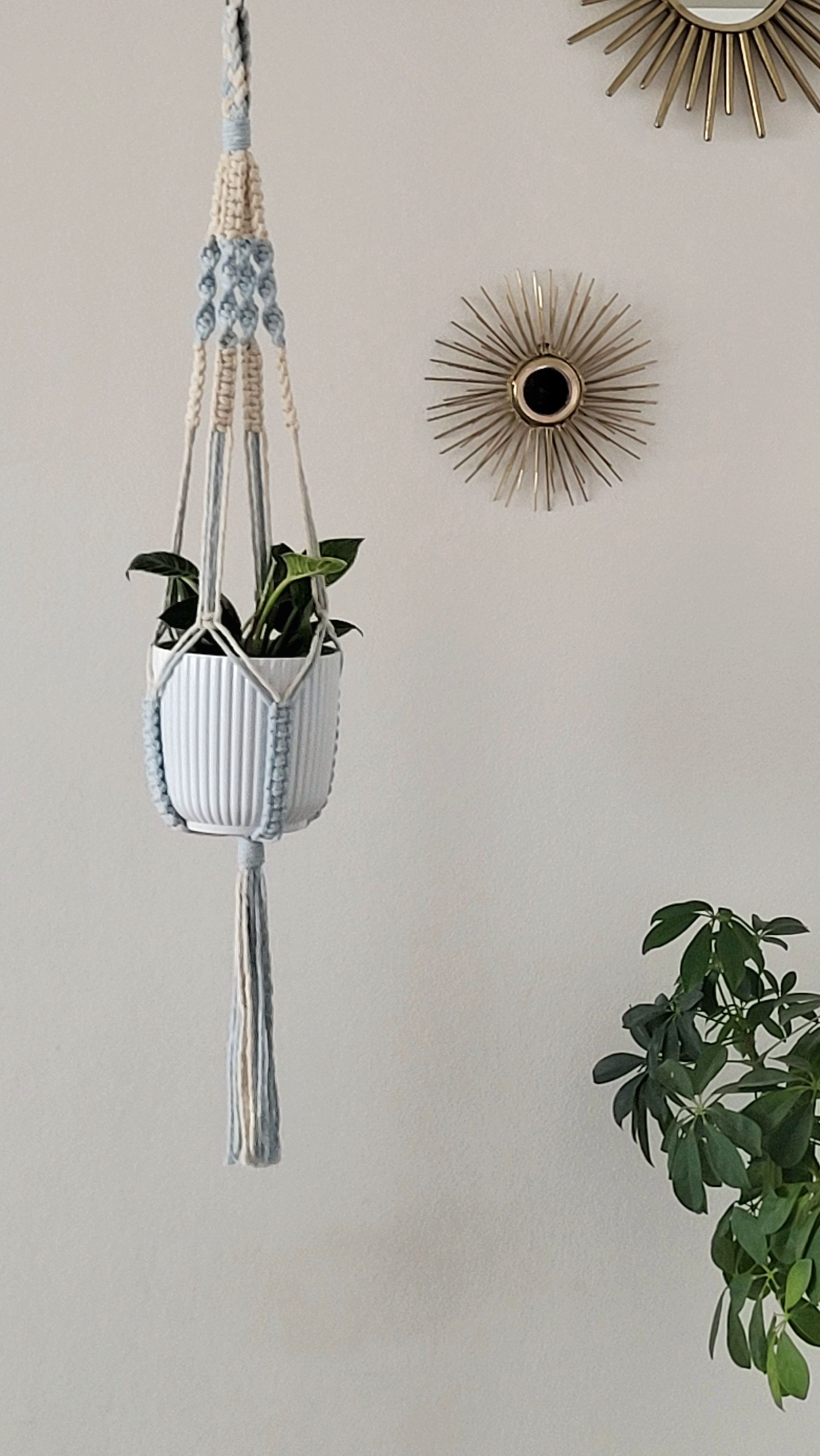 The Blossom - Short - Sky – handgjord makramé växtampel